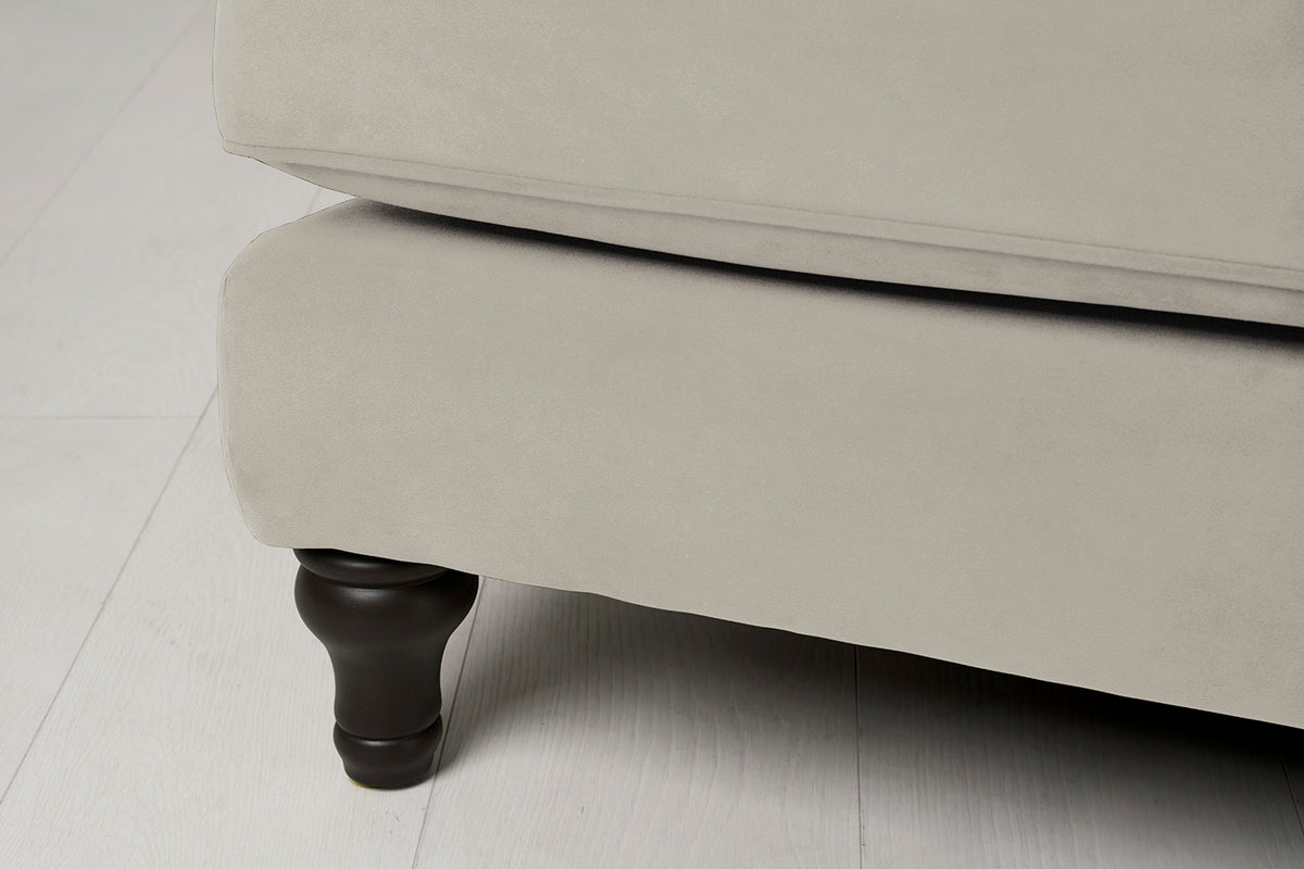 Model 15 Chaise Longue, Bone