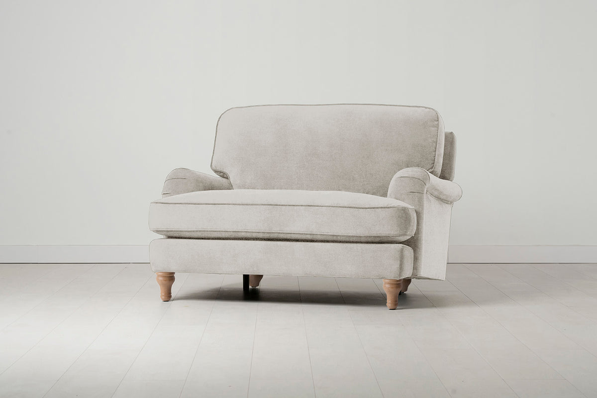 Model 15 Loveseat, Oak / Chalk