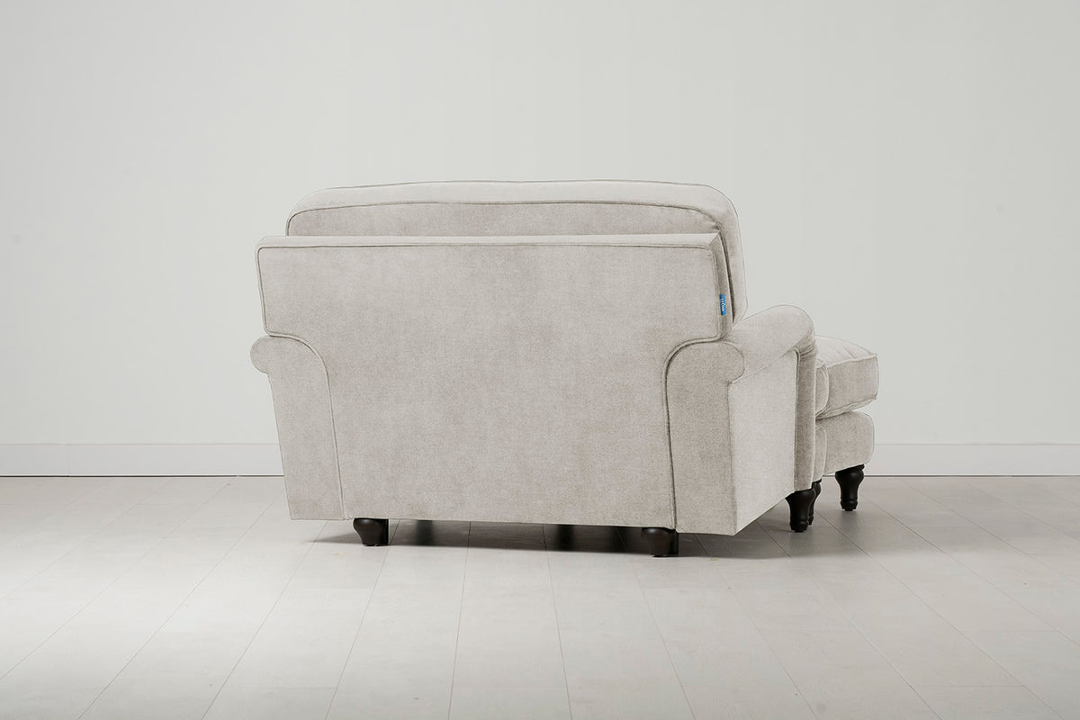 Model 15 Loveseat, Chalk
