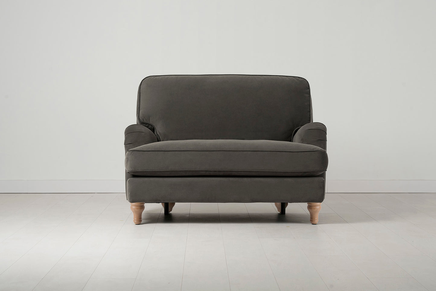 Model 15 Loveseat, Oak / Elephant