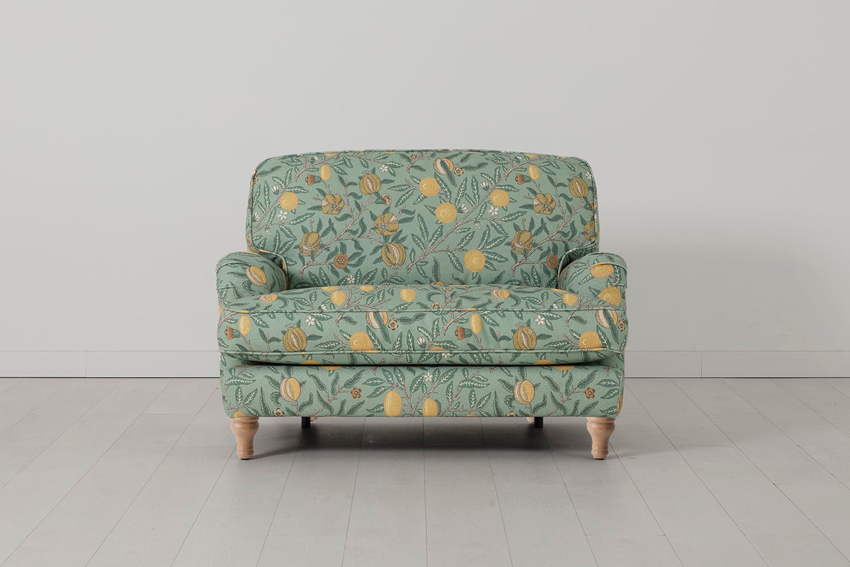 Model 15 Loveseat, Oak / Fruit