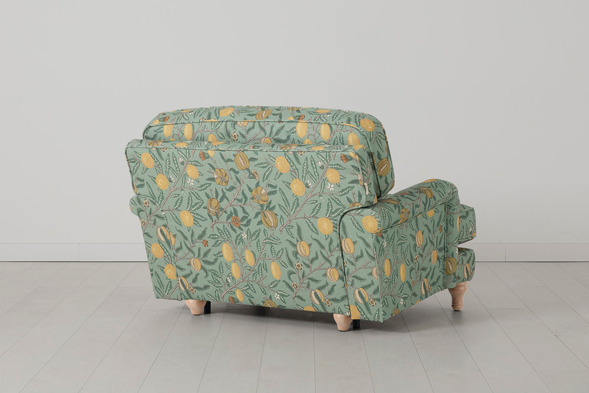 Model 15 Loveseat, Oak / Fruit