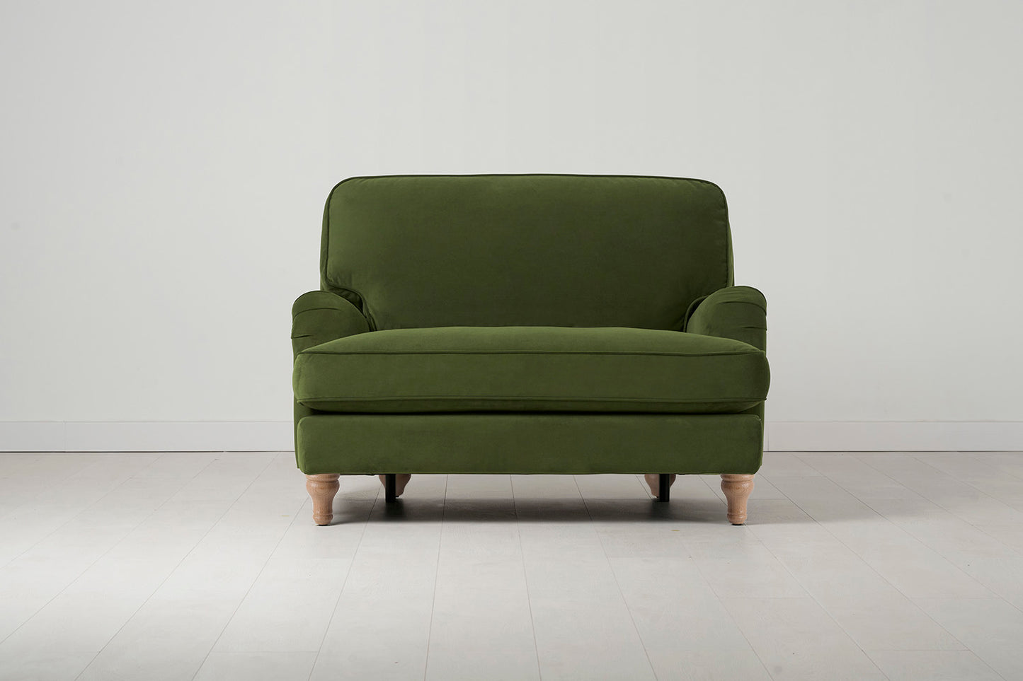 Model 15 Loveseat, Oak / Vine