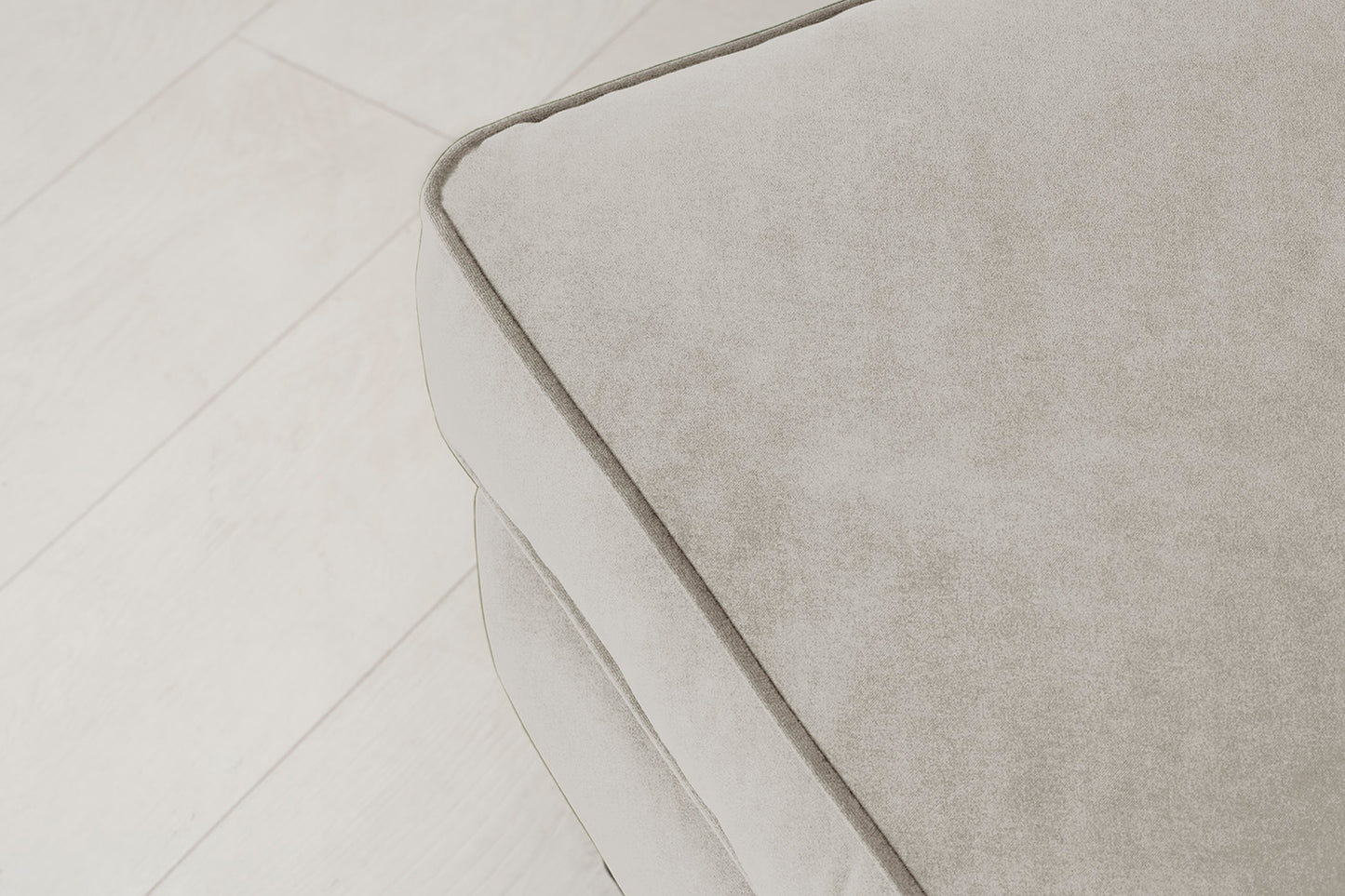 Model 15 Ottoman, Chalk
