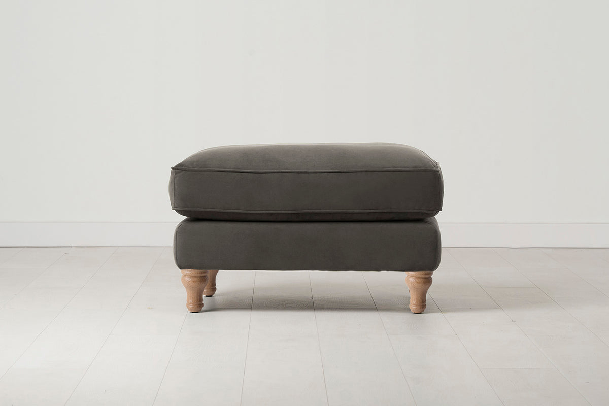 Model 15 Ottoman, Oak / Elephant