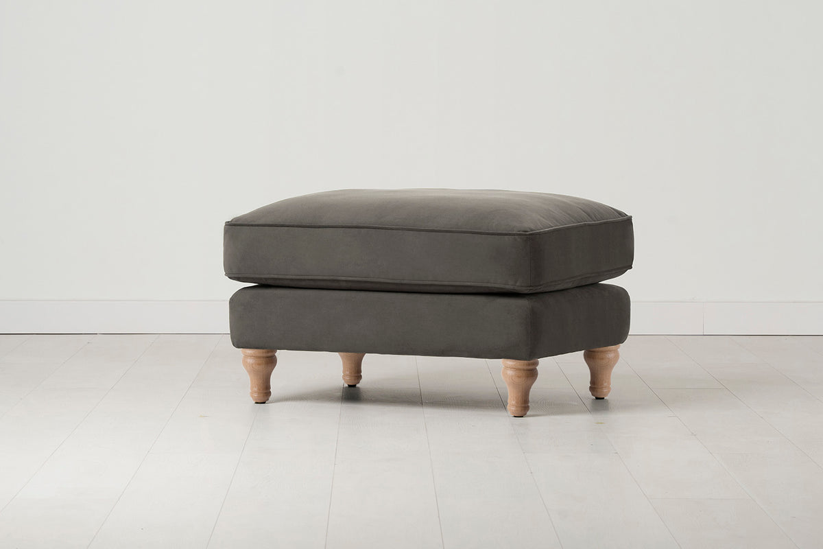 Model 15 Ottoman, Oak / Elephant