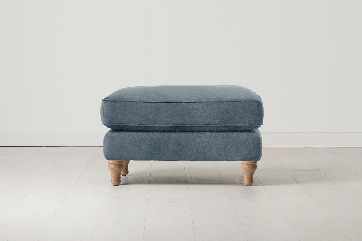 Model 15 Ottoman, Oak / Hydro