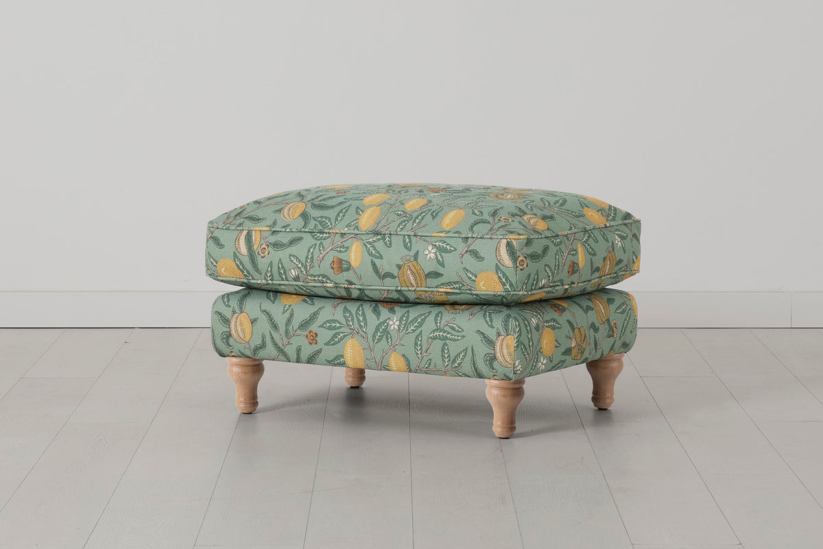 Model 15 Ottoman, Oak / Fruit