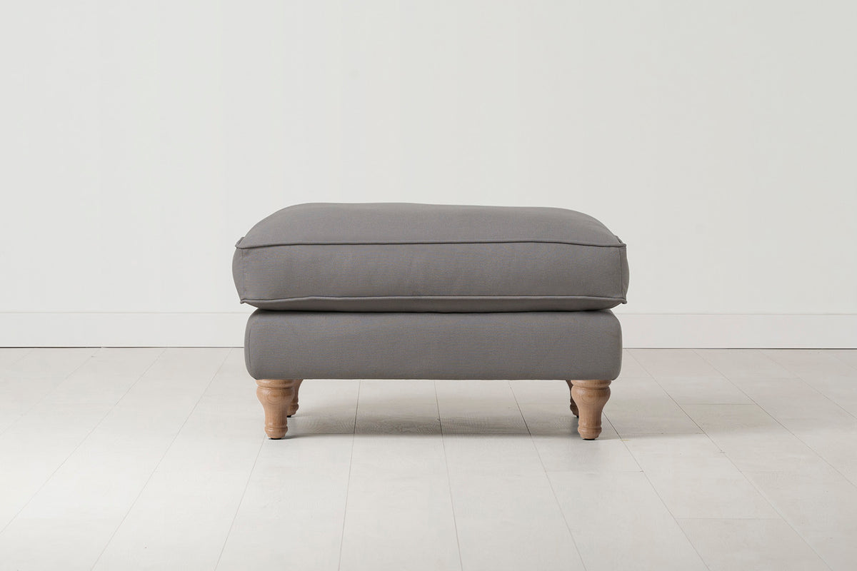 Model 15 Ottoman, Oak / Risso
