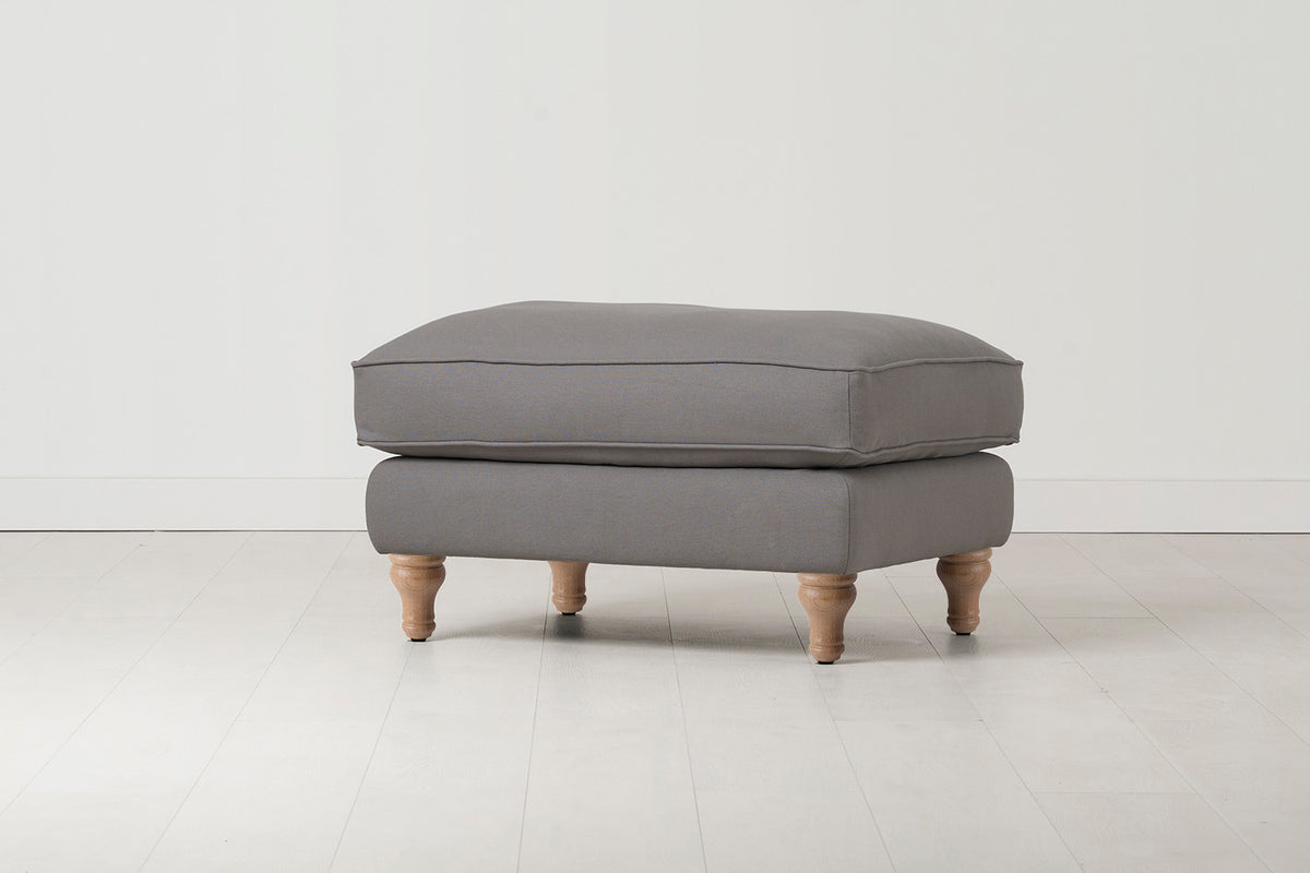 Model 15 Ottoman, Oak / Risso