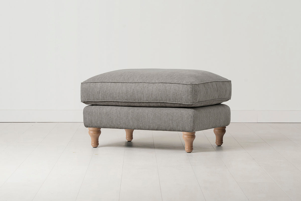 Model 15 Ottoman, Oak / Shadow