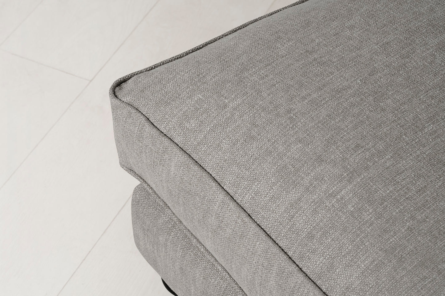 Model 15 Ottoman, Shadow