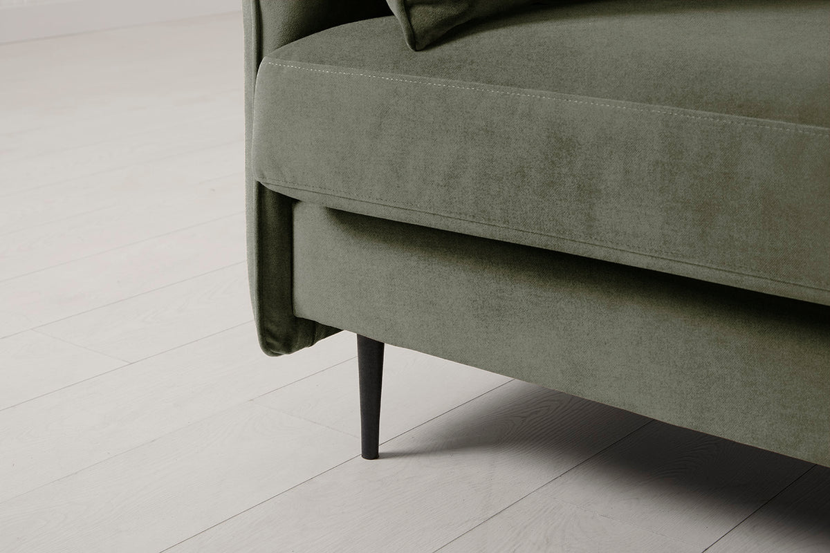 Model 19 Loveseat, Pine