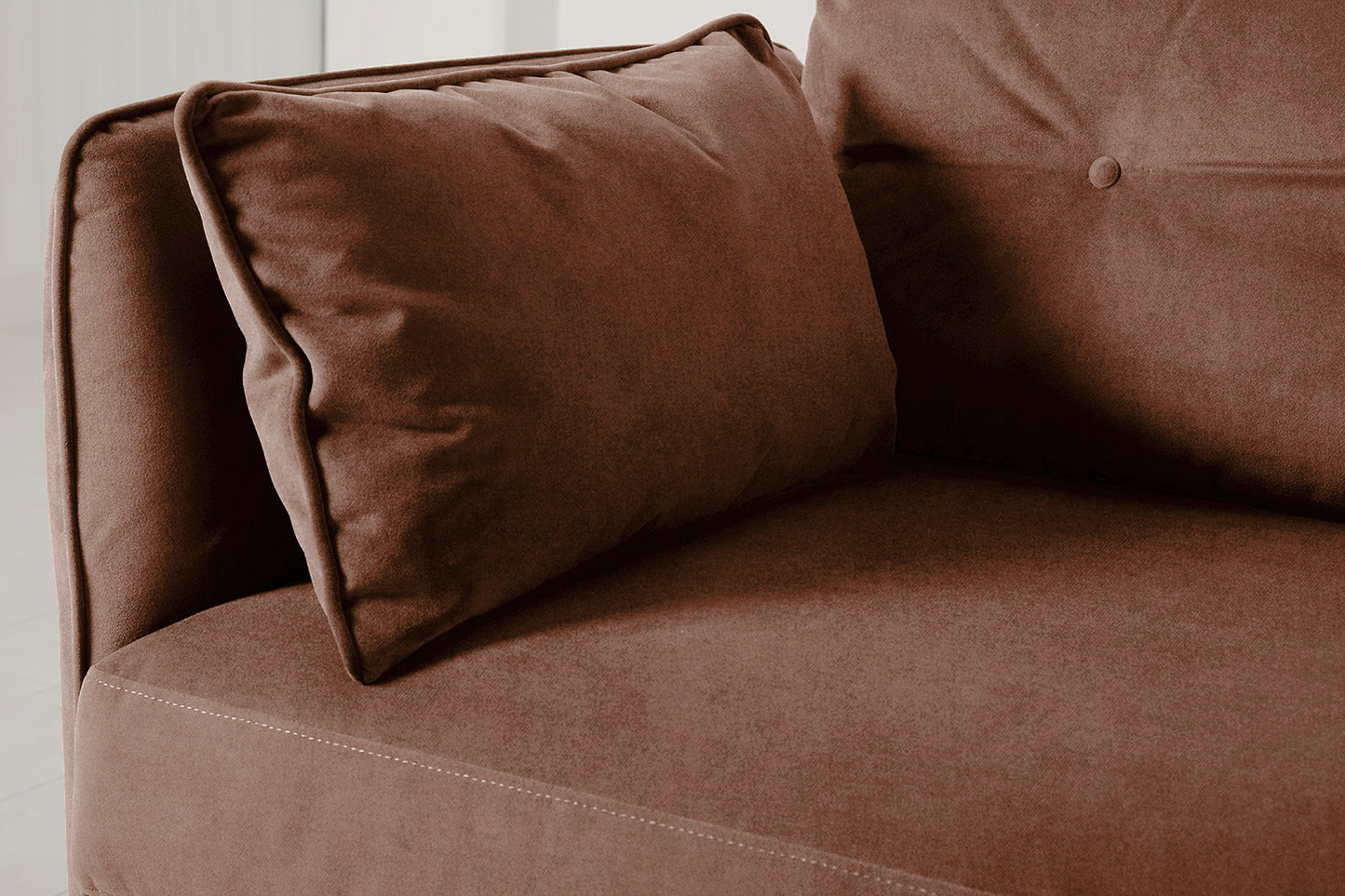 Model 19 Loveseat, Russet
