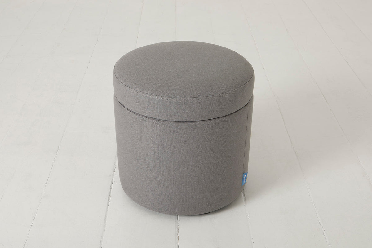 Storage 03, Risso