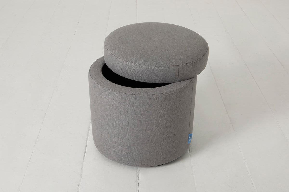 Storage 03, Risso