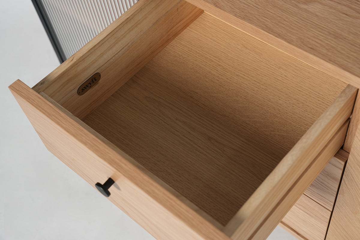 Sideboard 05