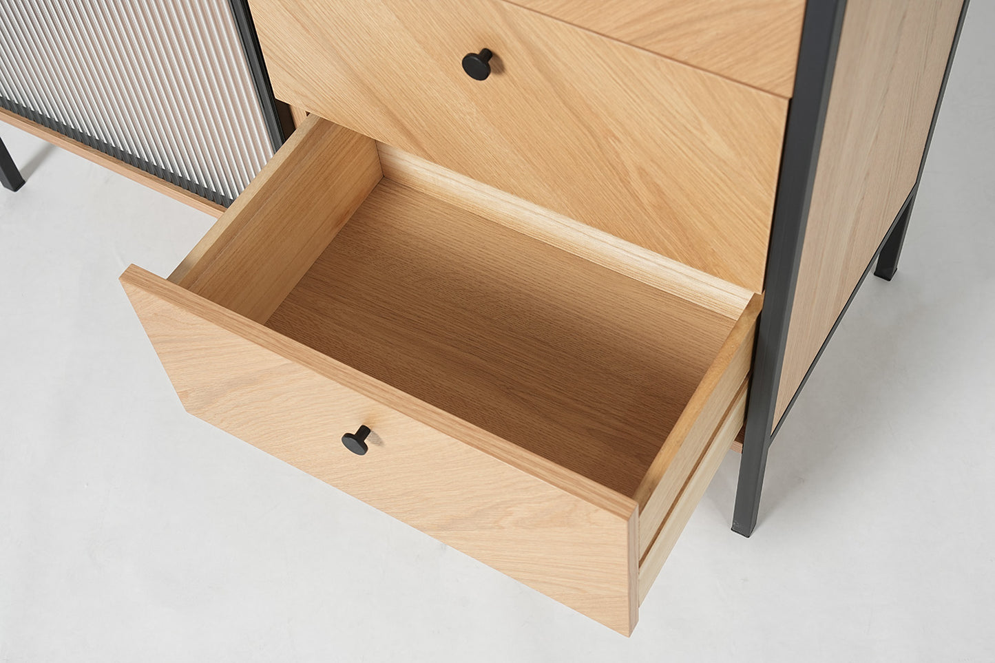 Sideboard 06