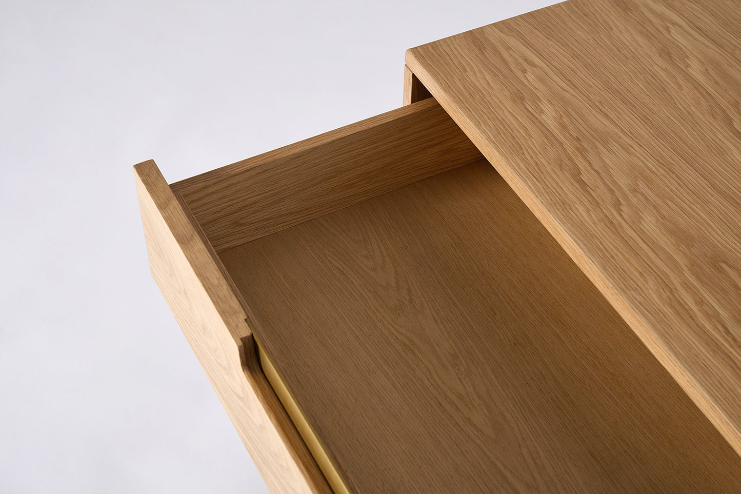 Sideboard 01