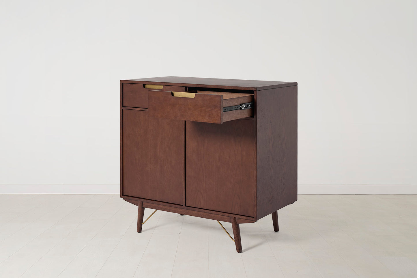 Sideboard 02