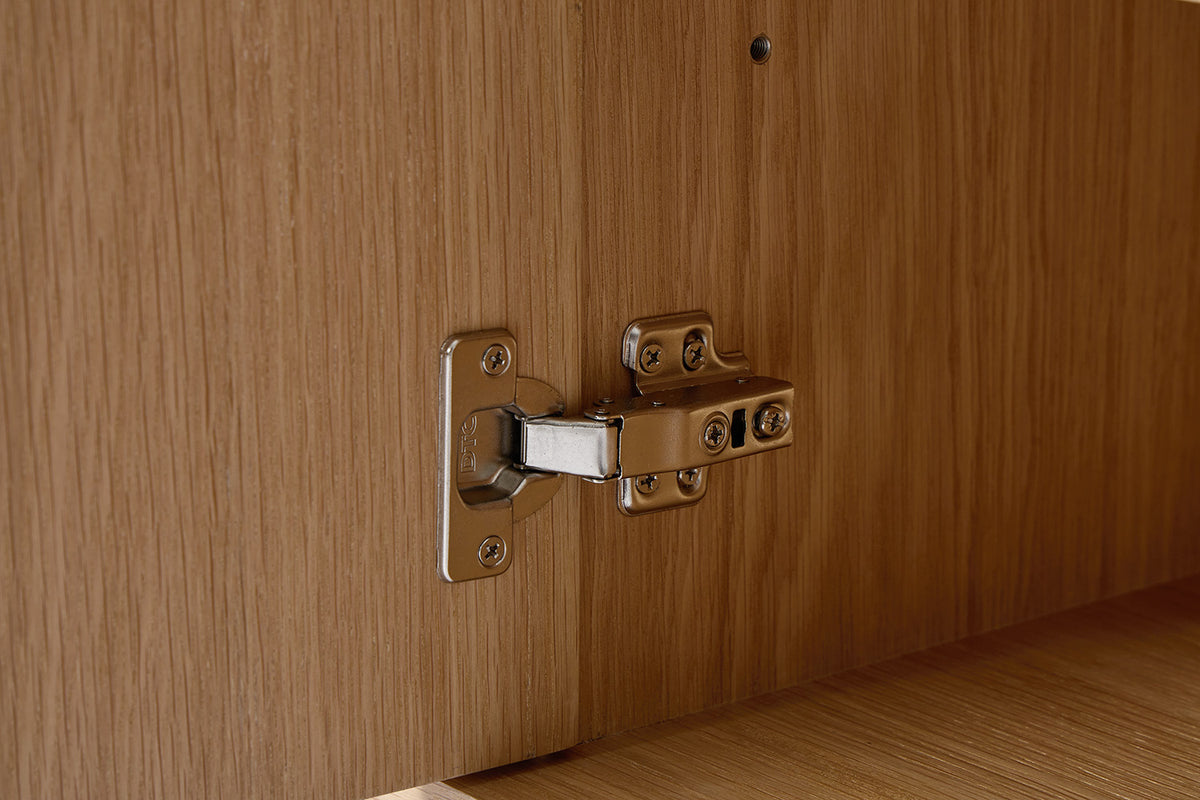 Sideboard 03