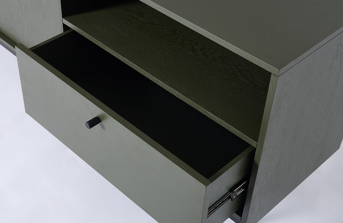 Sideboard 03