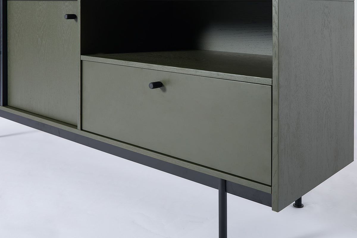 Sideboard 03