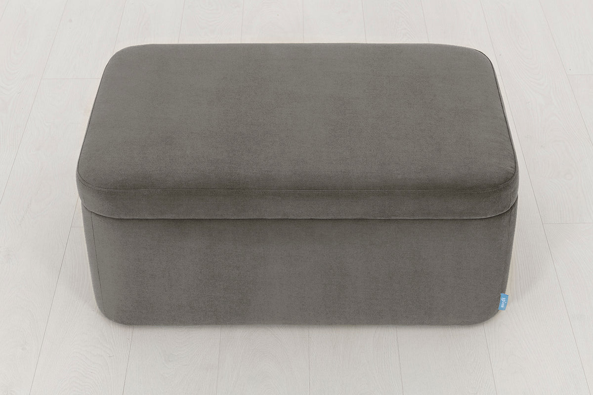 Storage 02, Mink