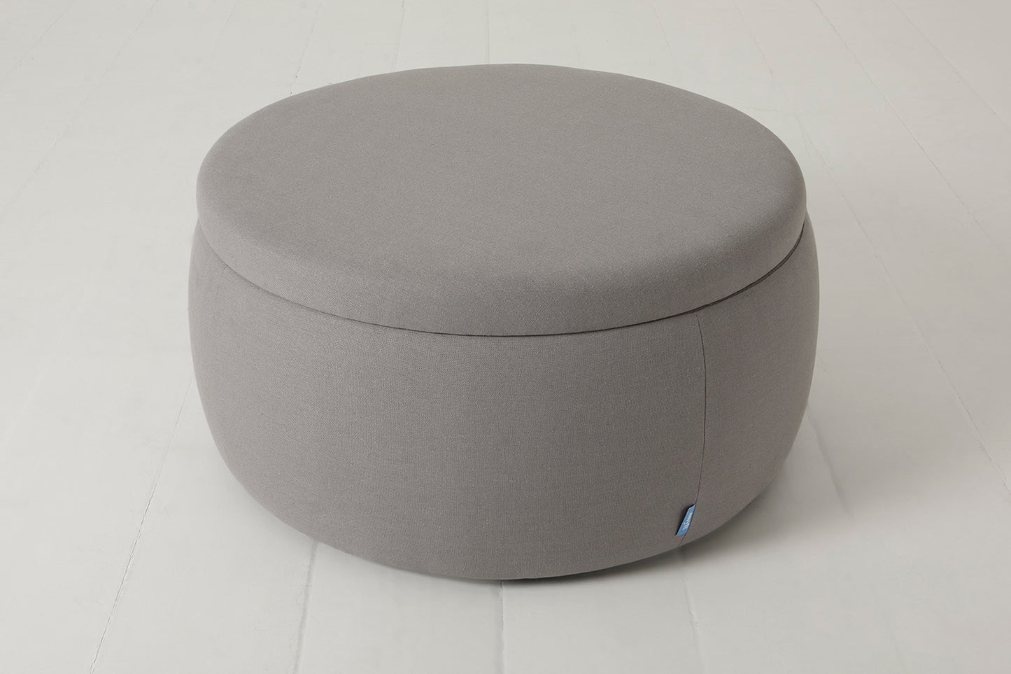 Storage 01, Risso