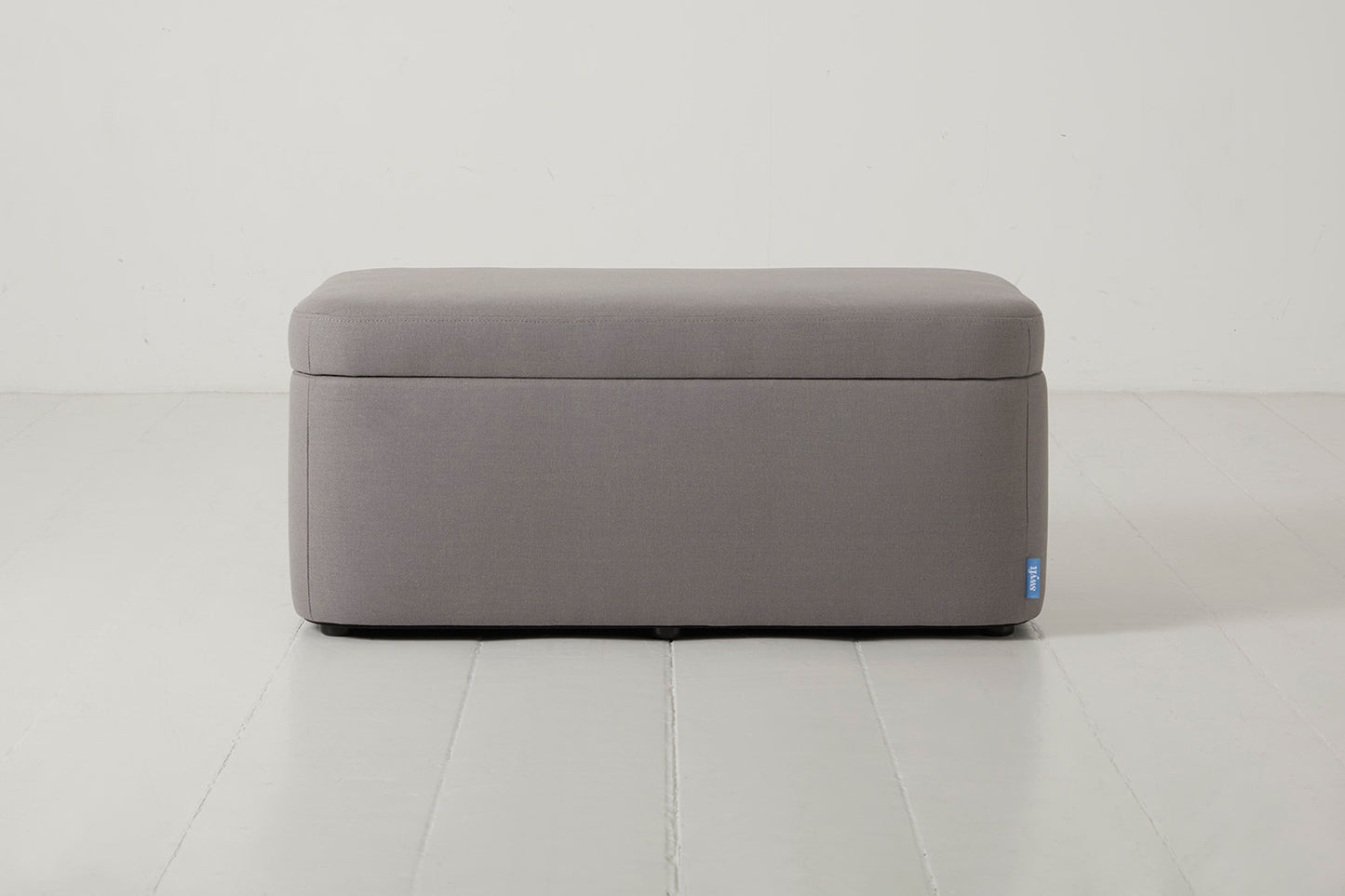 Storage 02, Risso