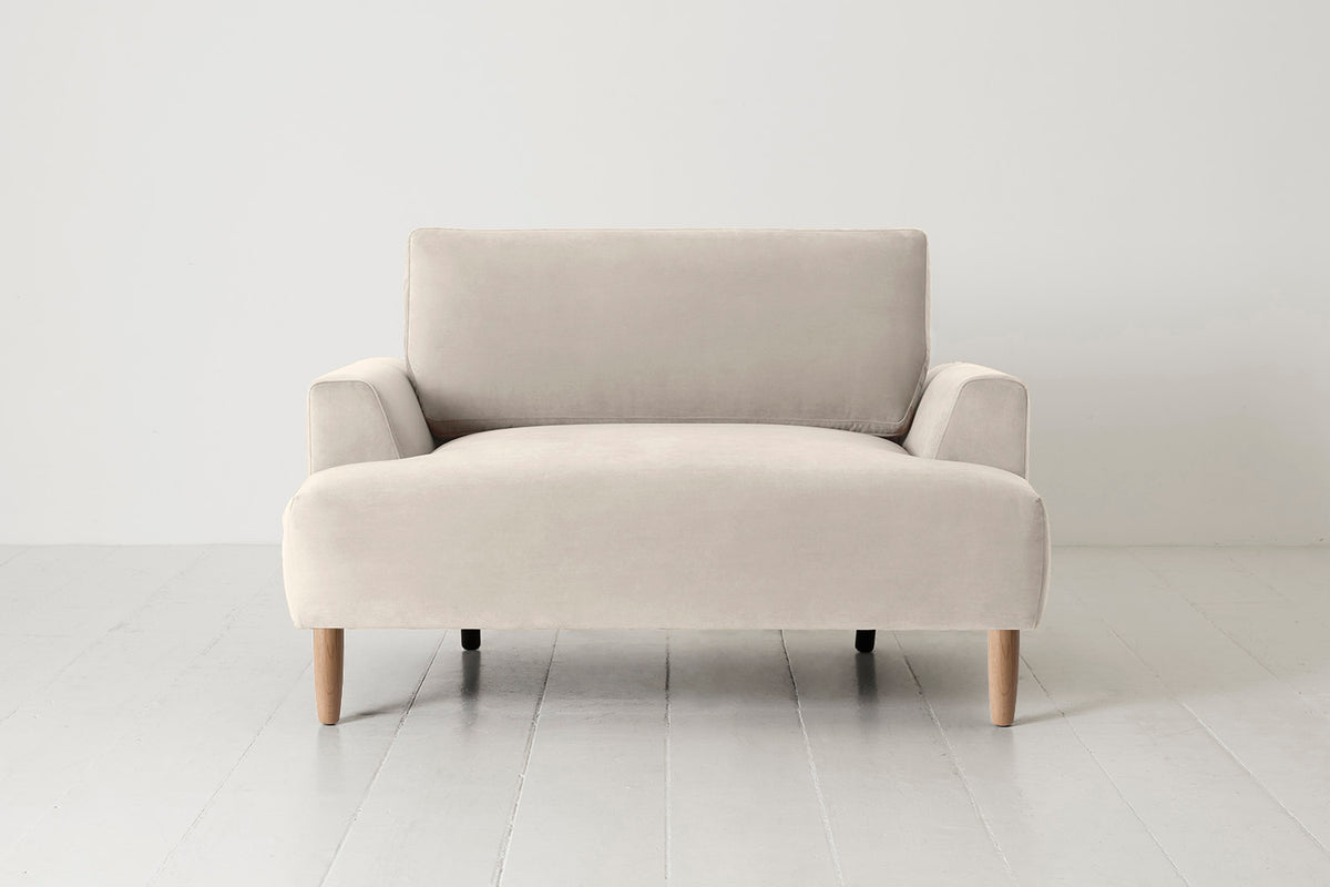 Model 05 Loveseat, Oak / Bone