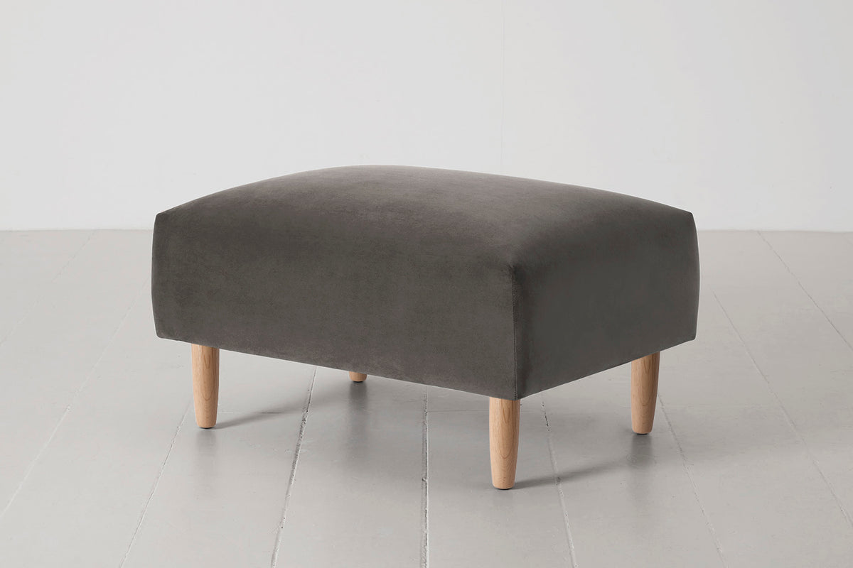 Model 05 Ottoman, Oak / Elephant