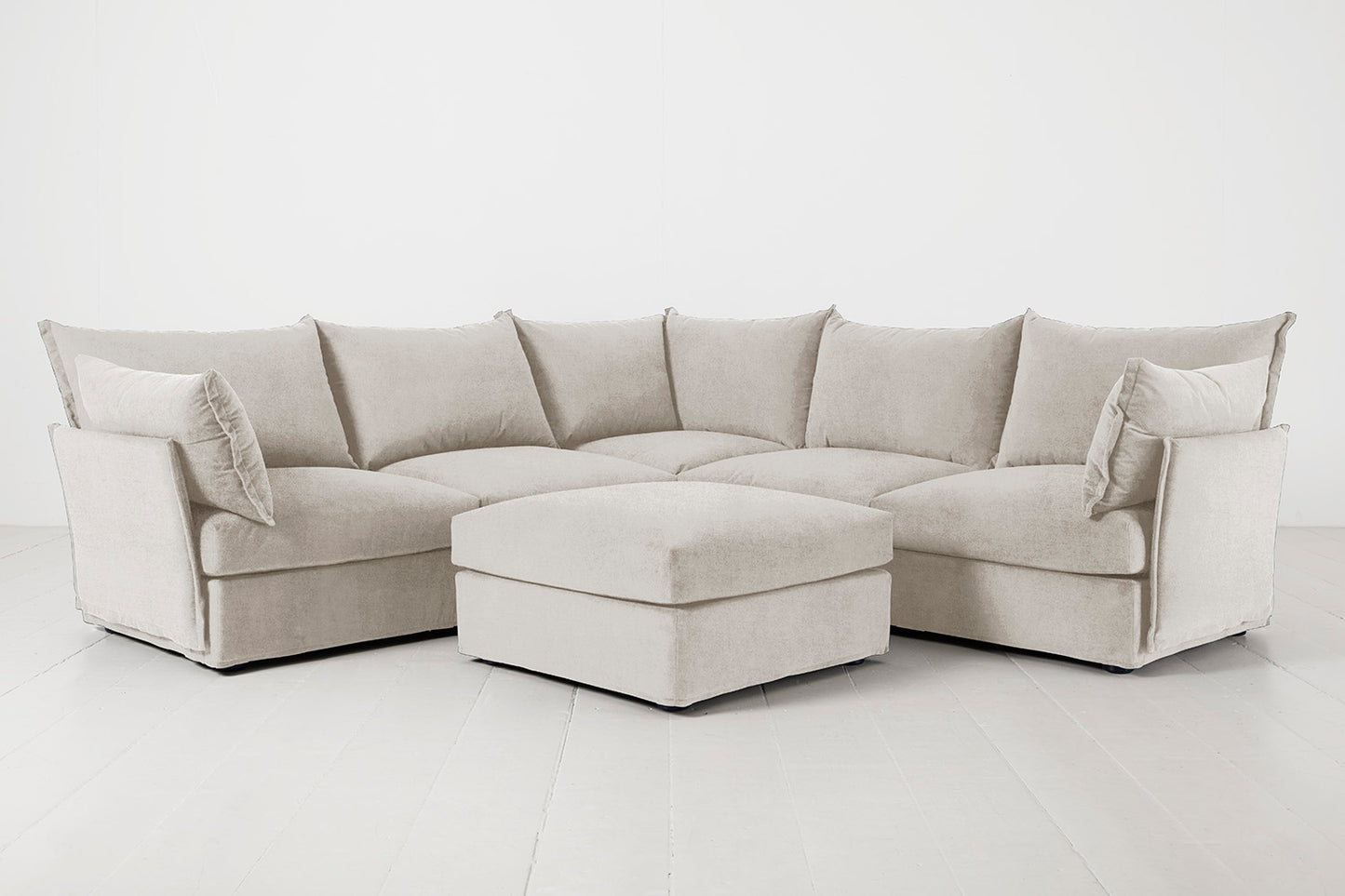 Model 06 Corner Sofa with Ottoman, Chalk