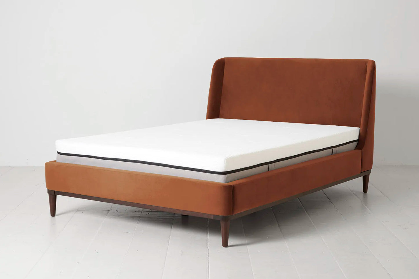 Bed 02 Double Bed, Umber