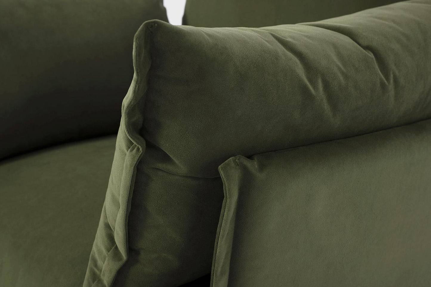 Model 06 Armchair, Vine