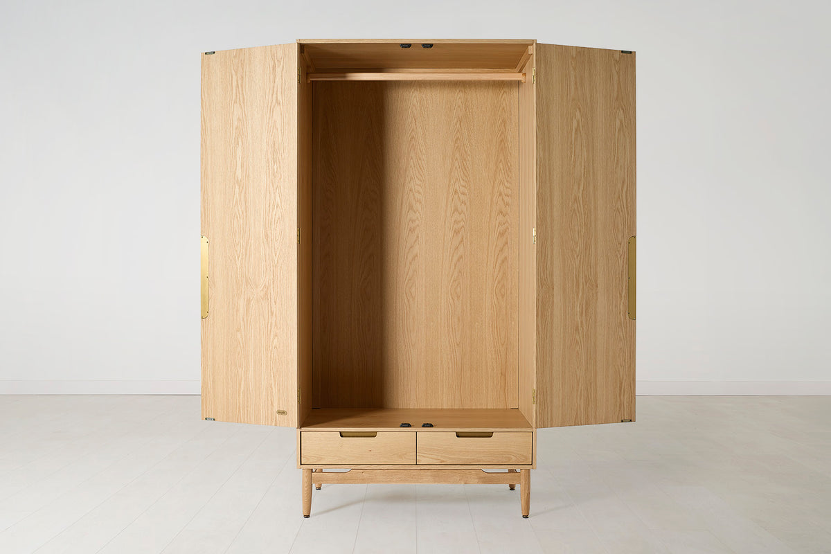 Wardrobe 01