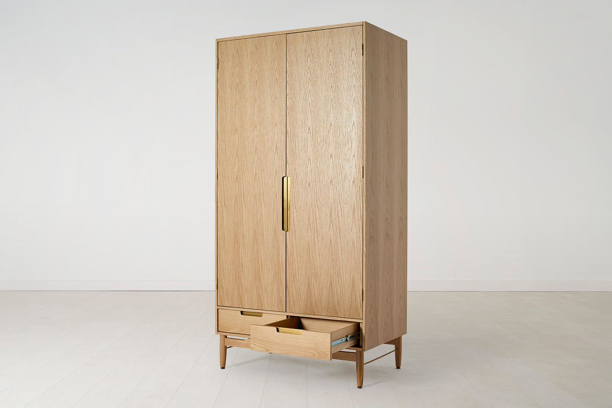 Wardrobe 01