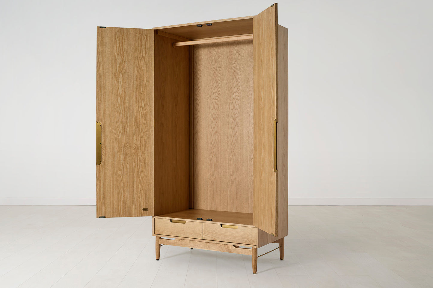 Wardrobe 01