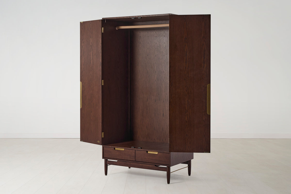 Wardrobe 01