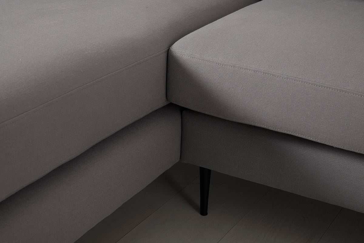 Model 19 3 Seater Right Chaise Sofa, Risso — Model 19 - Detail - Risso 01
