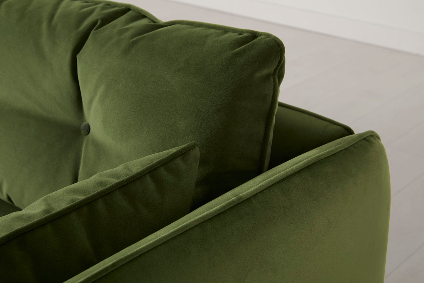 Model 19 3 Seater Right Chaise Sofa, Vine