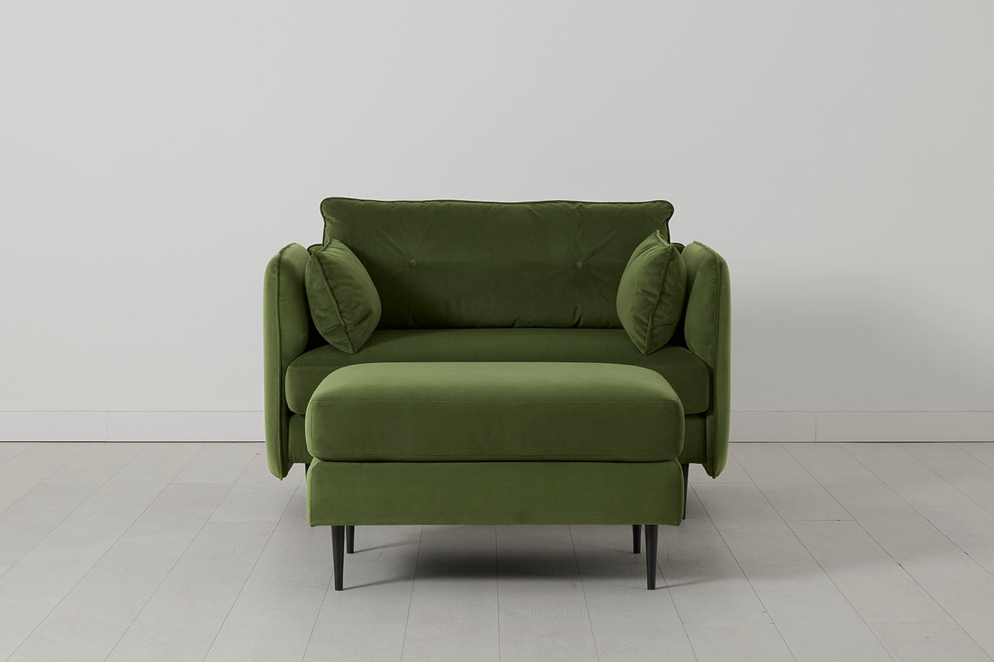 Model 19 Loveseat, Vine