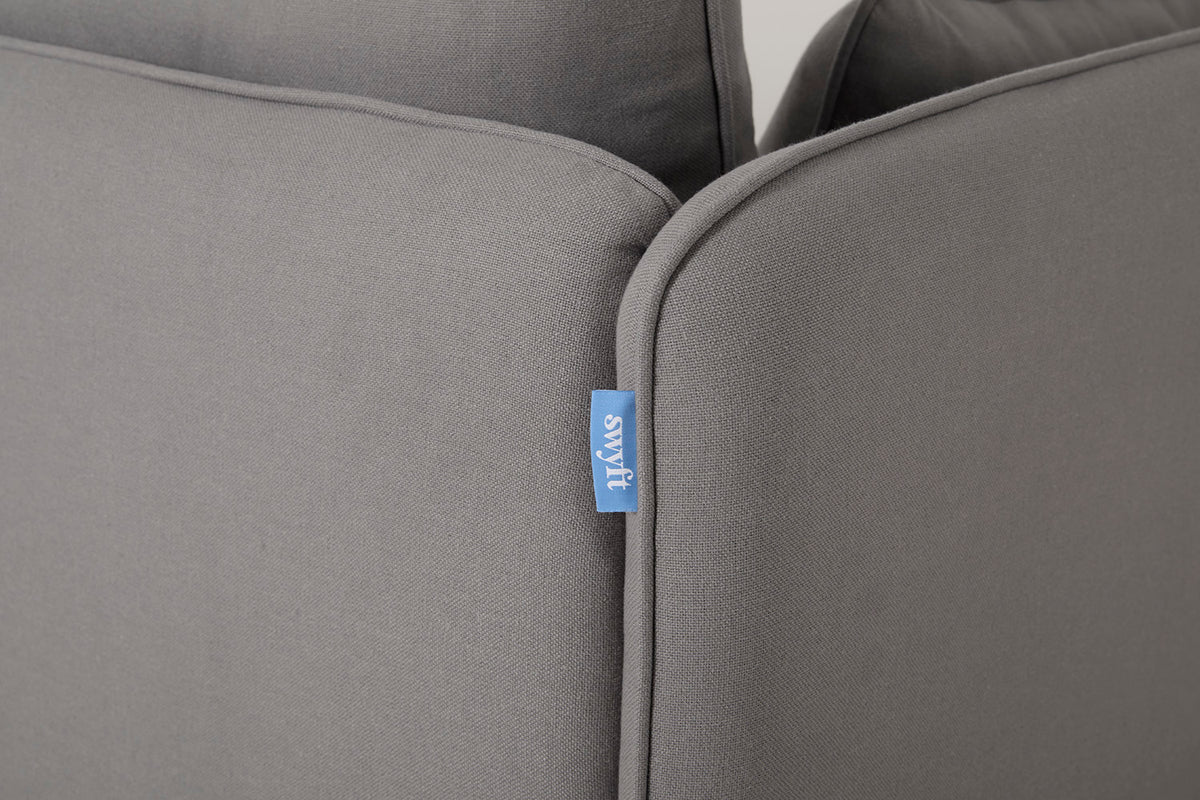 Model 19 3 Seater Sofa, Risso — Model 19 - Detail - Risso 04