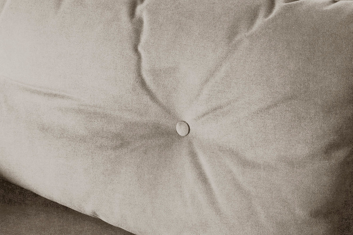 Model 19 Loveseat, Chalk — Model 19 - Detail - Chalk 07