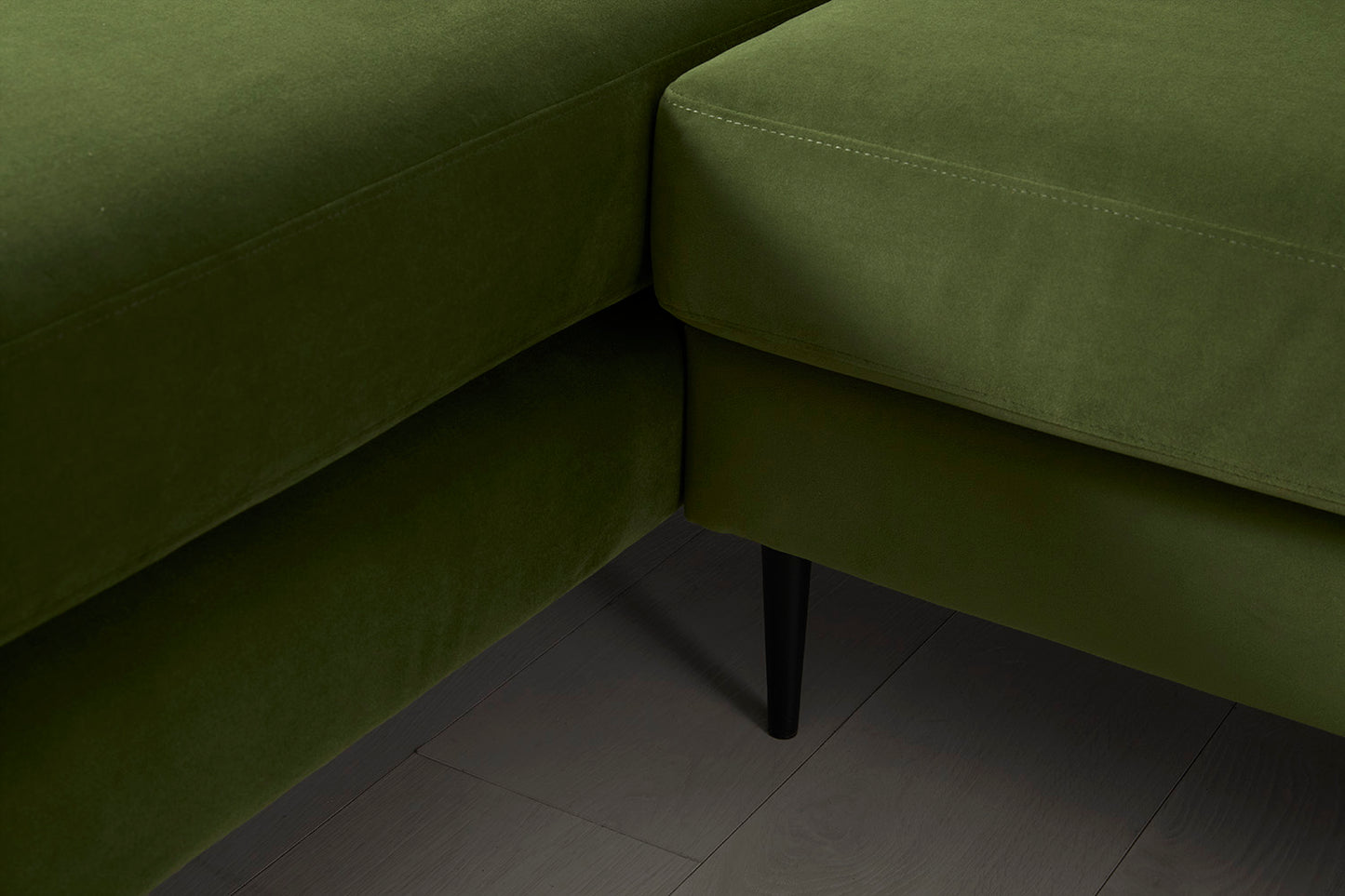 Model 19 3 Seater Right Chaise Sofa, Vine