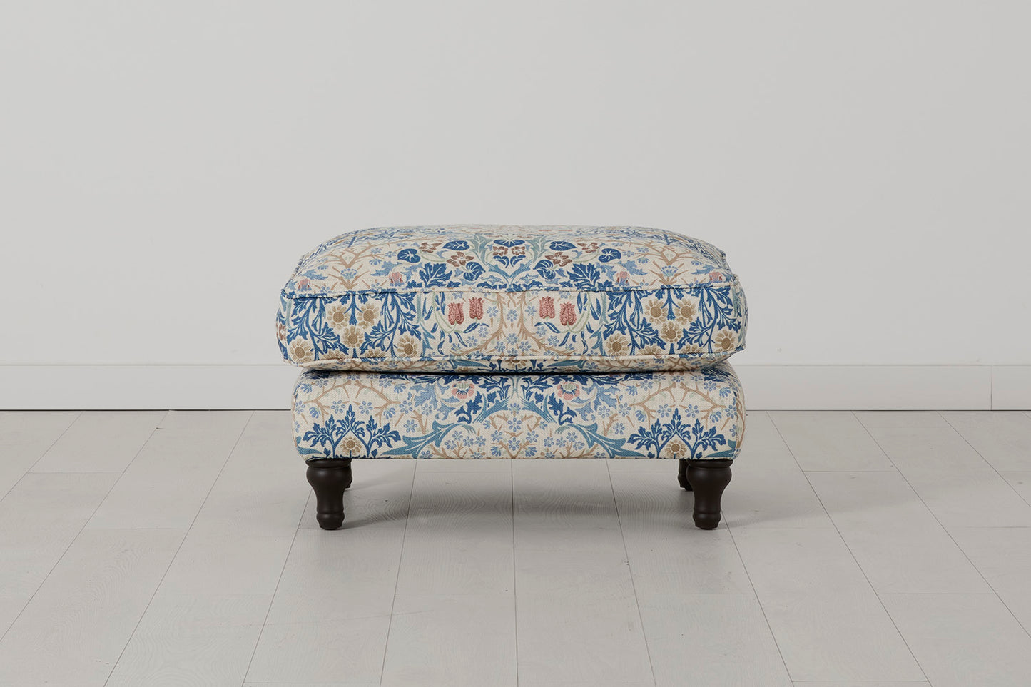 Model 15 Ottoman, Blackthorn