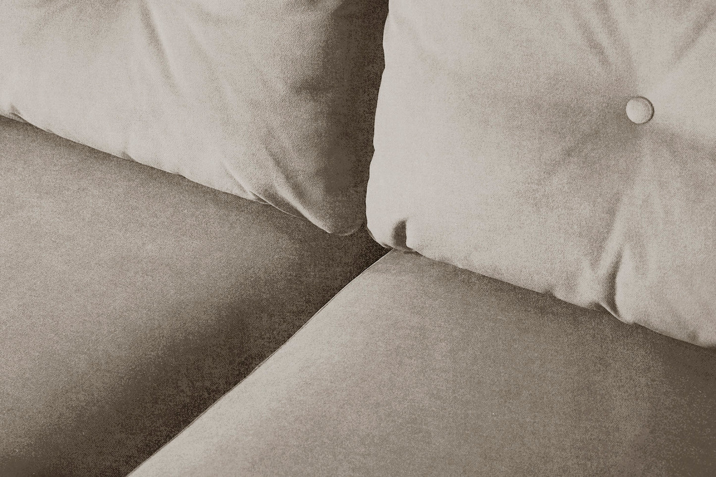 Model 19 2 Seater Sofa, Chalk